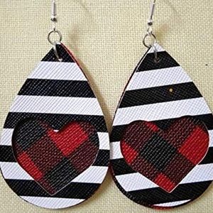 Heart plaid earrings
